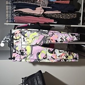 #54 DKNY Gym Leggings Youth Size